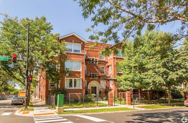 property at 4400 N Magnolia Ave