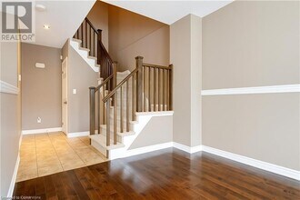 313 Featherstone Crescent in Kitchener, ON - Building Photo - Building Photo