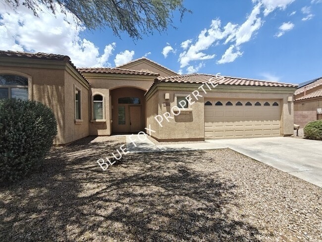 324 N Oak Tree Canyon Loop
