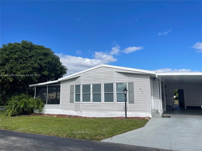 815 Sunglow St in Boynton Beach, FL - Building Photo - Building Photo