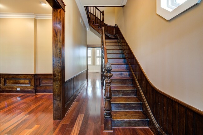 property at 1507 20th St