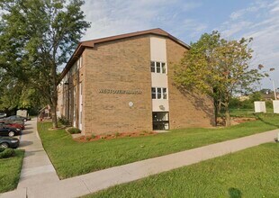 205 40th St Dr SE in Cedar Rapids, IA - Building Photo - Building Photo