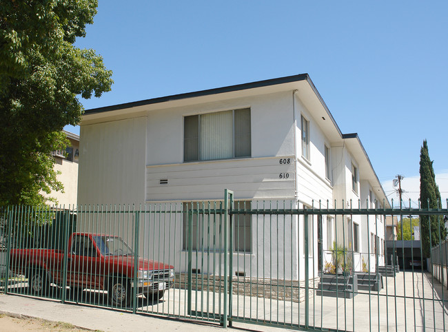 608-610 N Alexandria Ave in Los Angeles, CA - Foto de edificio - Building Photo