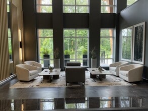 6438 Byrnepark Dr in Burnaby, BC - Building Photo - Building Photo