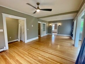2484 Elm, 1 in Manchester, NH - Building Photo - Building Photo