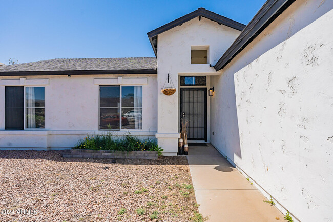 1335 E Silver Brush Trail in Casa Grande, AZ - Building Photo - Building Photo