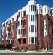 Tranquil Court on Selwyn in Charlotte, NC - Building Photo - Building Photo