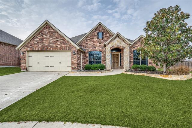 360 Falstaff Dr in Roanoke, TX - Building Photo