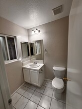 475 S Pine St in Orange, CA - Foto de edificio - Building Photo