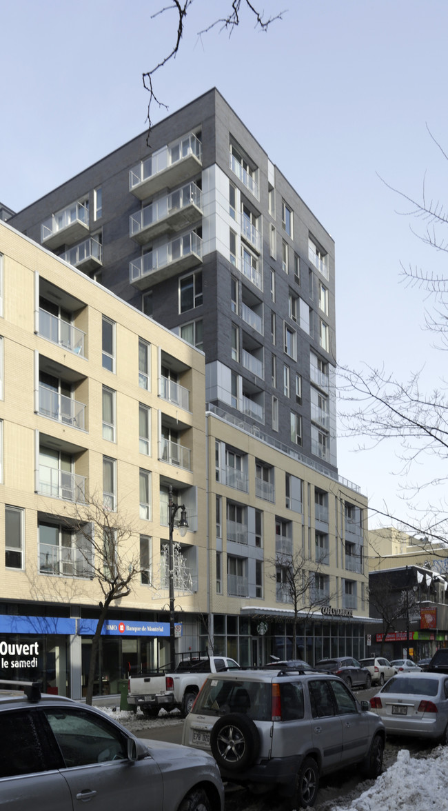 1414 Chomedey in Montréal, QC - Building Photo - Building Photo