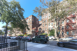 321-343 Ovington Ave in Brooklyn, NY - Building Photo - Building Photo