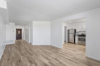 506 Palm Ave in Coronado, CA - Building Photo - Building Photo