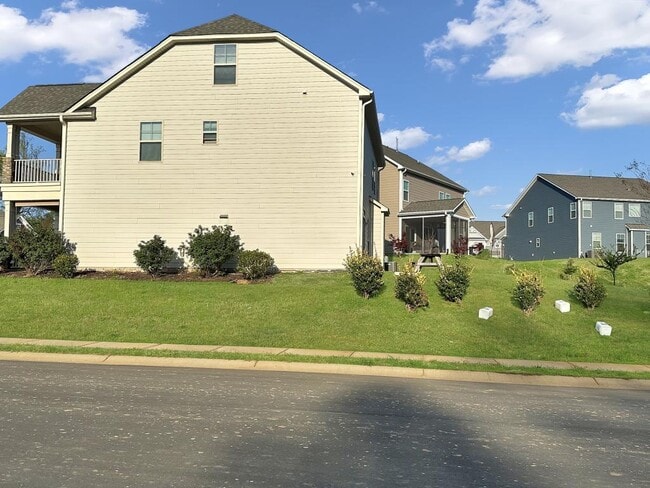 1102 Dartmouth Dr in Mebane, NC - Building Photo - Building Photo