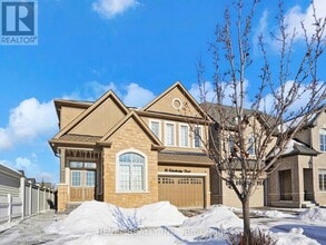 16 Schoolbridge St in Ajax, ON - Building Photo - Building Photo