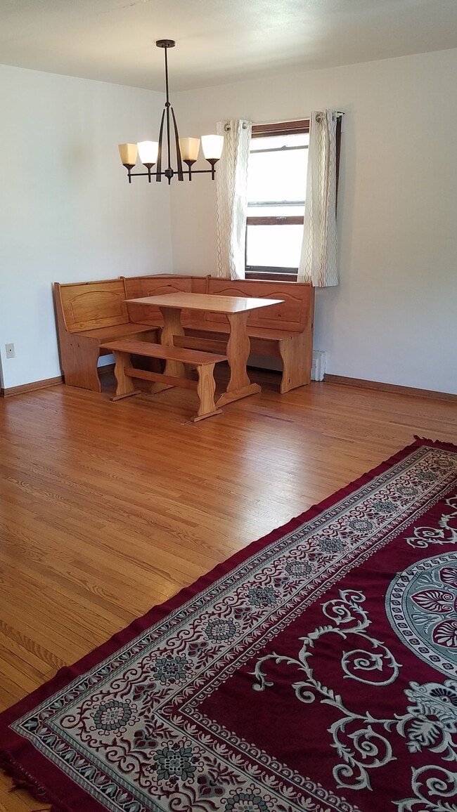 1022 Arkwright St N, Unit 6 in St. Paul, MN - Foto de edificio - Building Photo