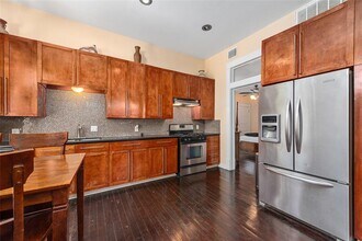 2111 26th St in Galveston, TX - Building Photo - Building Photo