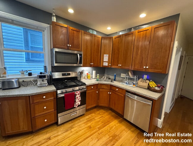 99 Calumet St, Unit 2