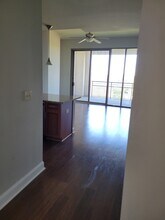 701 Royal Ct, Unit 701 Royal Ct #610 in Charlotte, NC - Building Photo - Building Photo