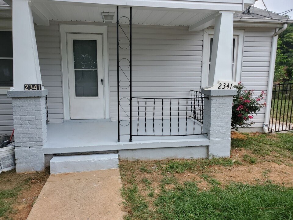 2341 Light St in Lynchburg, VA - Building Photo