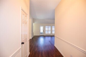 14330 Little Willow Walk in Houston, TX - Building Photo - Building Photo