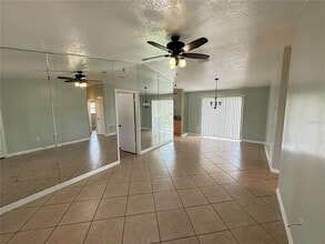 95 Cricket Hollow Ln in Eustis, FL - Building Photo - Building Photo