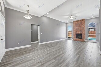 1915 Paloma Way in Arlington, TX - Building Photo - Building Photo