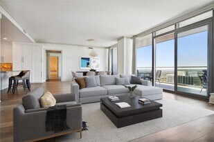 3344 Peachtree Rd NE in Atlanta, GA - Building Photo