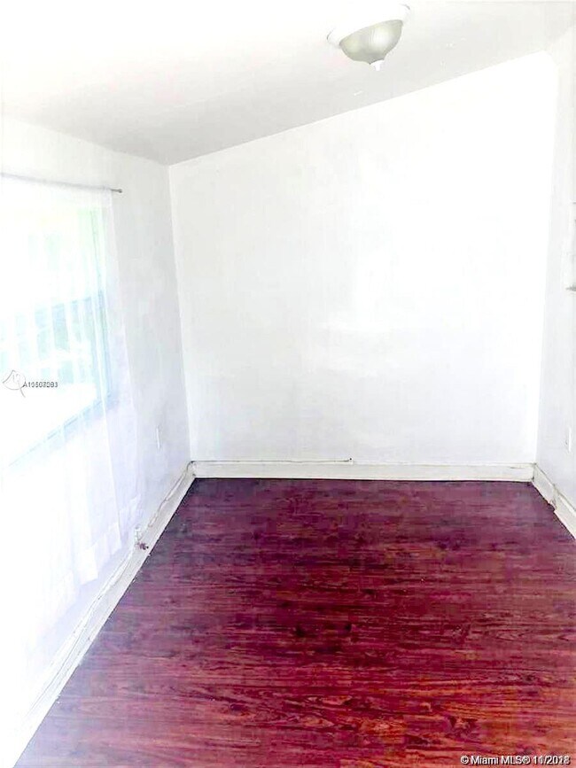 5647 NW 5th Ct-Unit -5647A in Miami, FL - Building Photo - Building Photo