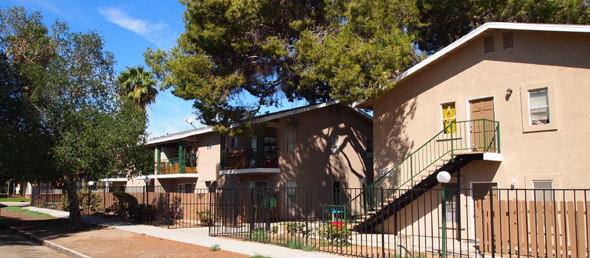 French Quarter Apartments in Corona, CA - Building Photo