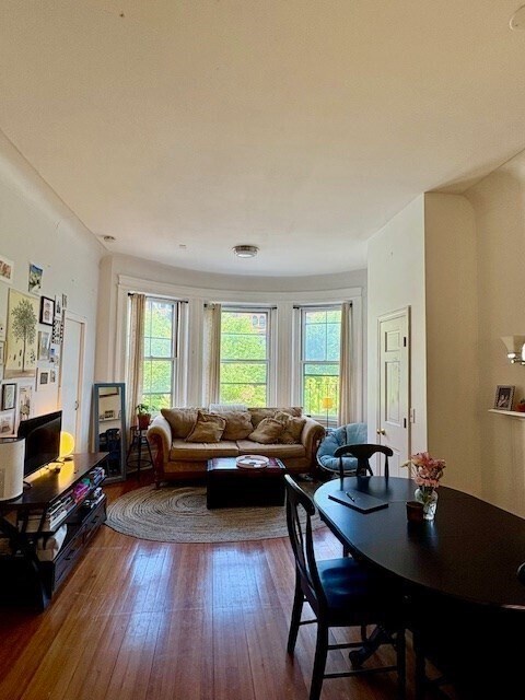 591 Beacon St, Unit 3 in Boston, MA - Building Photo - Building Photo