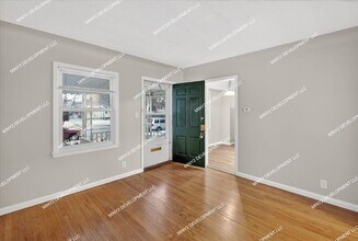 14655 Jacob Ave in Eastpointe, MI - Foto de edificio - Building Photo