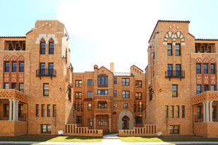 Coronado Square in Detroit, MI - Building Photo