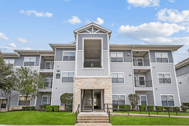 Frontier East Apartments in Austin, TX - Building Photo - Building Photo