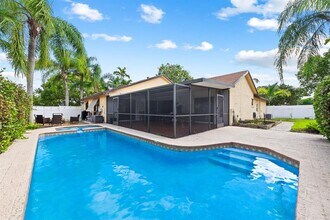 563 SW 169th Ave in Weston, FL - Building Photo - Building Photo