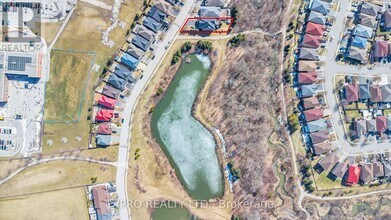 26 Beavervalley Dr in Brampton, ON - Building Photo - Building Photo
