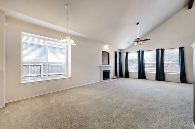 8706 Redwood Bend in Helotes, TX - Building Photo - Building Photo