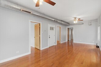 2911 W Belden Ave in Chicago, IL - Building Photo - Building Photo