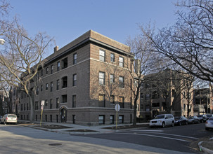 2701 N Wilton Ave in Chicago, IL - Foto de edificio - Building Photo