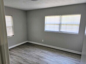 3015 Lansdell Dr in Jacksonville, FL - Building Photo - Building Photo