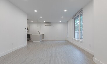 3 New St, Unit 102 in Boston, MA - Building Photo - Building Photo