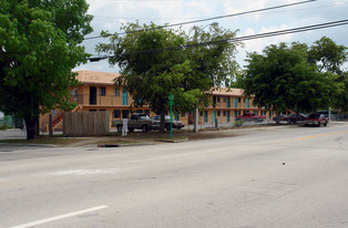 1065 NW 29th St Apartments