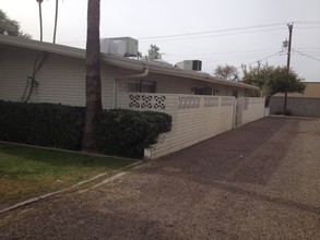 2602-2614 N 46th St in Phoenix, AZ - Building Photo - Building Photo