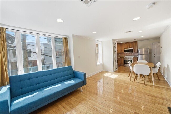 90 Court House Pl in Jersey City, NJ - Building Photo - Building Photo