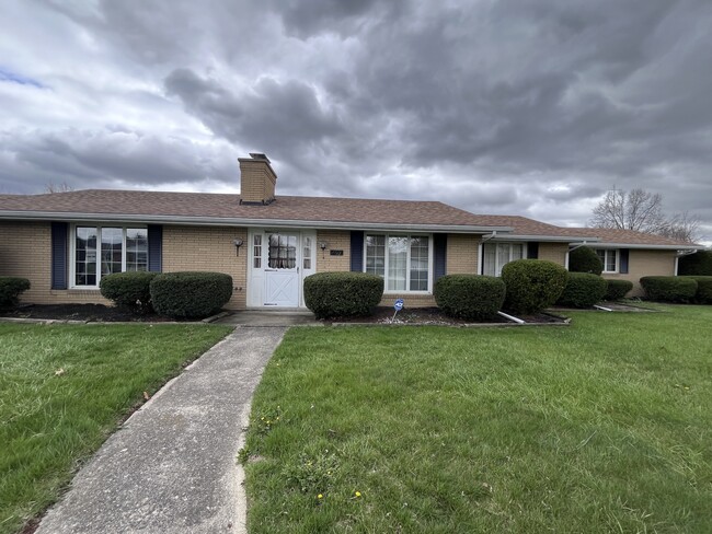 1699 Edgewood Dr