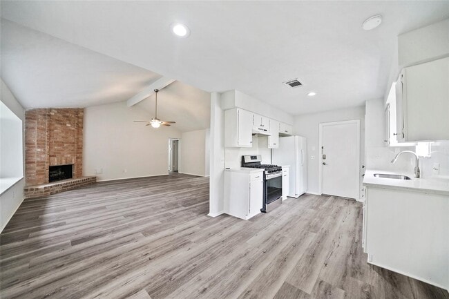 property at 1006 Golden Nugget Ct