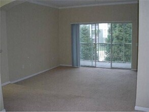 1305 High Hammock Dr in Tampa, FL - Building Photo - Building Photo