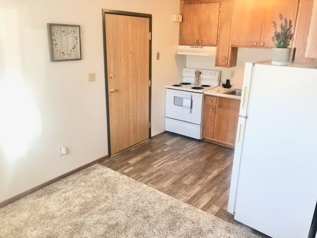 Luxford Court Apartment Community in Fargo, ND - Building Photo - Building Photo