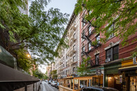 39 Downing St in New York, NY - Foto de edificio - Building Photo