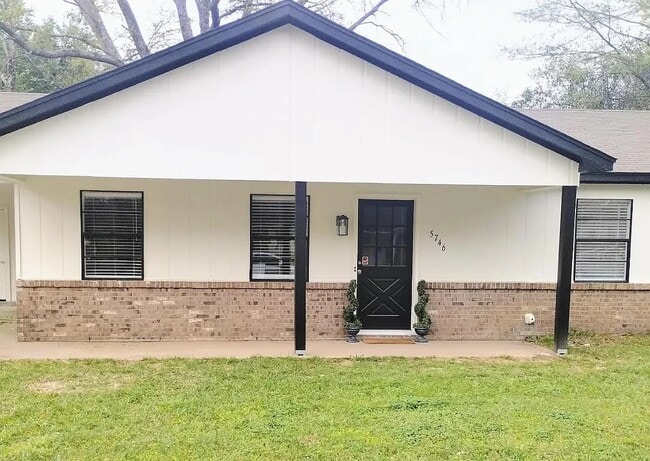 property at 5746 Magnolia Dr