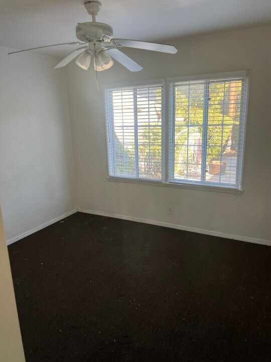 319 Heminger St in Glendale, CA - Building Photo